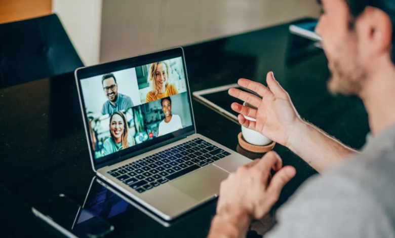 The Modern Messaging Dilemma: WhatsApp Web Auto-Logout vs. Telegram's Persistent Sessions