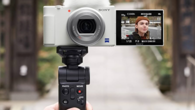Vlogging Camera or Smartphone? Choosing the Right Tool for Your Story