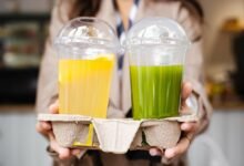 Benefits of Using Plastic Smoothie Cups for Summer Drinks